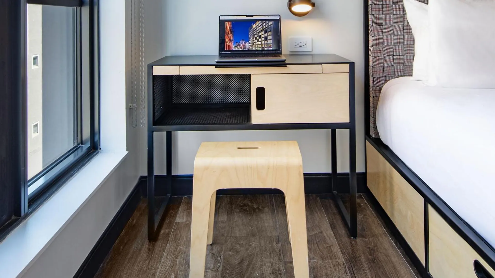 Moxy Nyc East Village New York 4*,